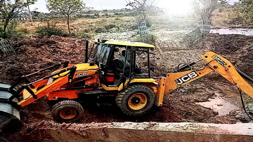 Dozens of green trees were cut to make petrol pump in Agra forest department banned construction work