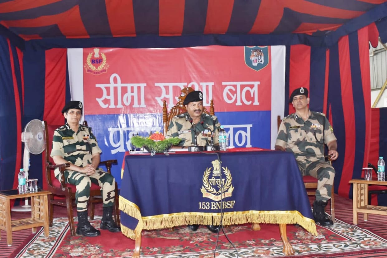 BSF Director General visits border posts along Indo-Bangladesh border in West Bengal