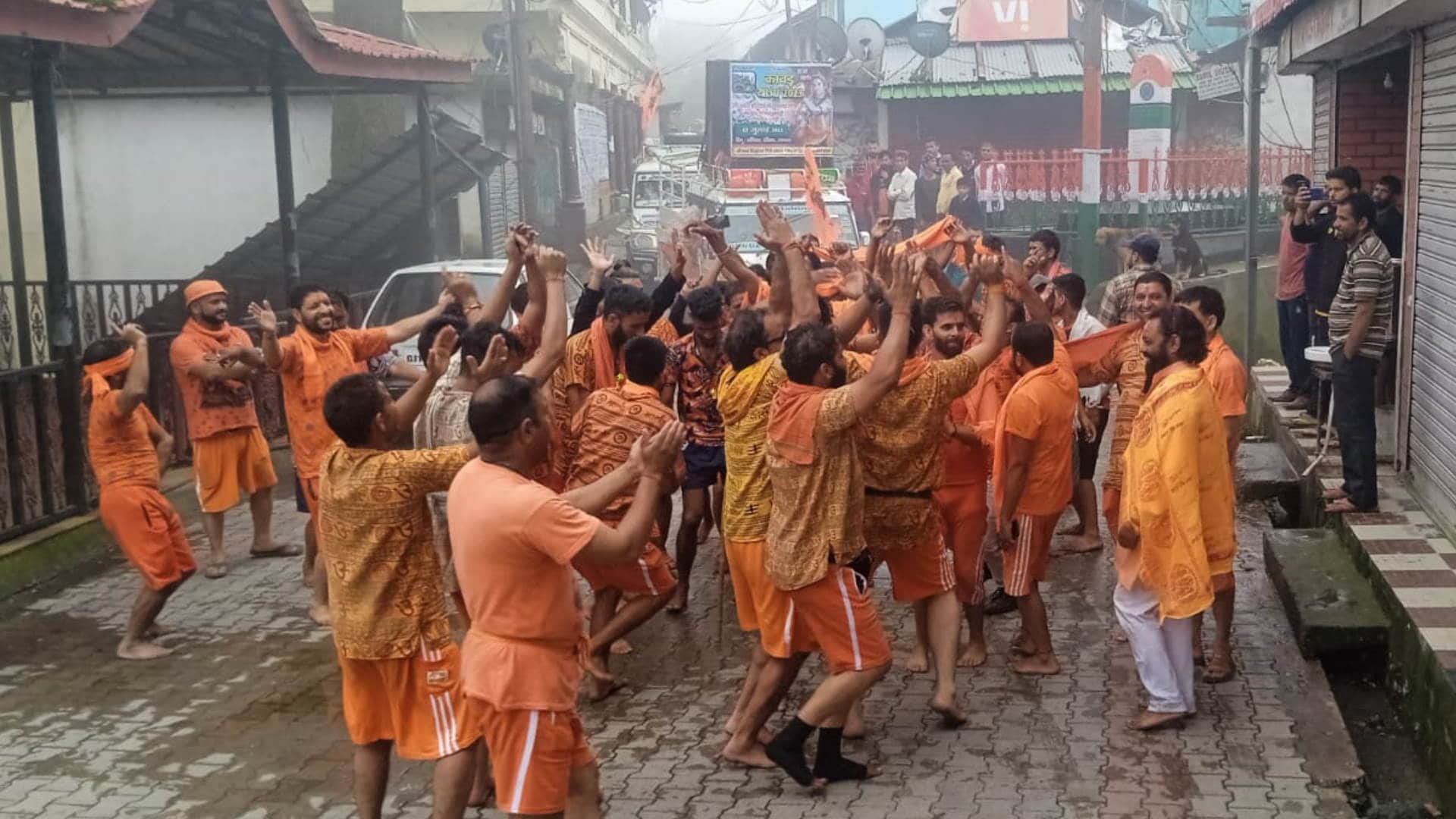 Sawan Somwar 2023 Crowds of devotees gathered in pagodas Shiva Temple Devbhoomi Watch Photos