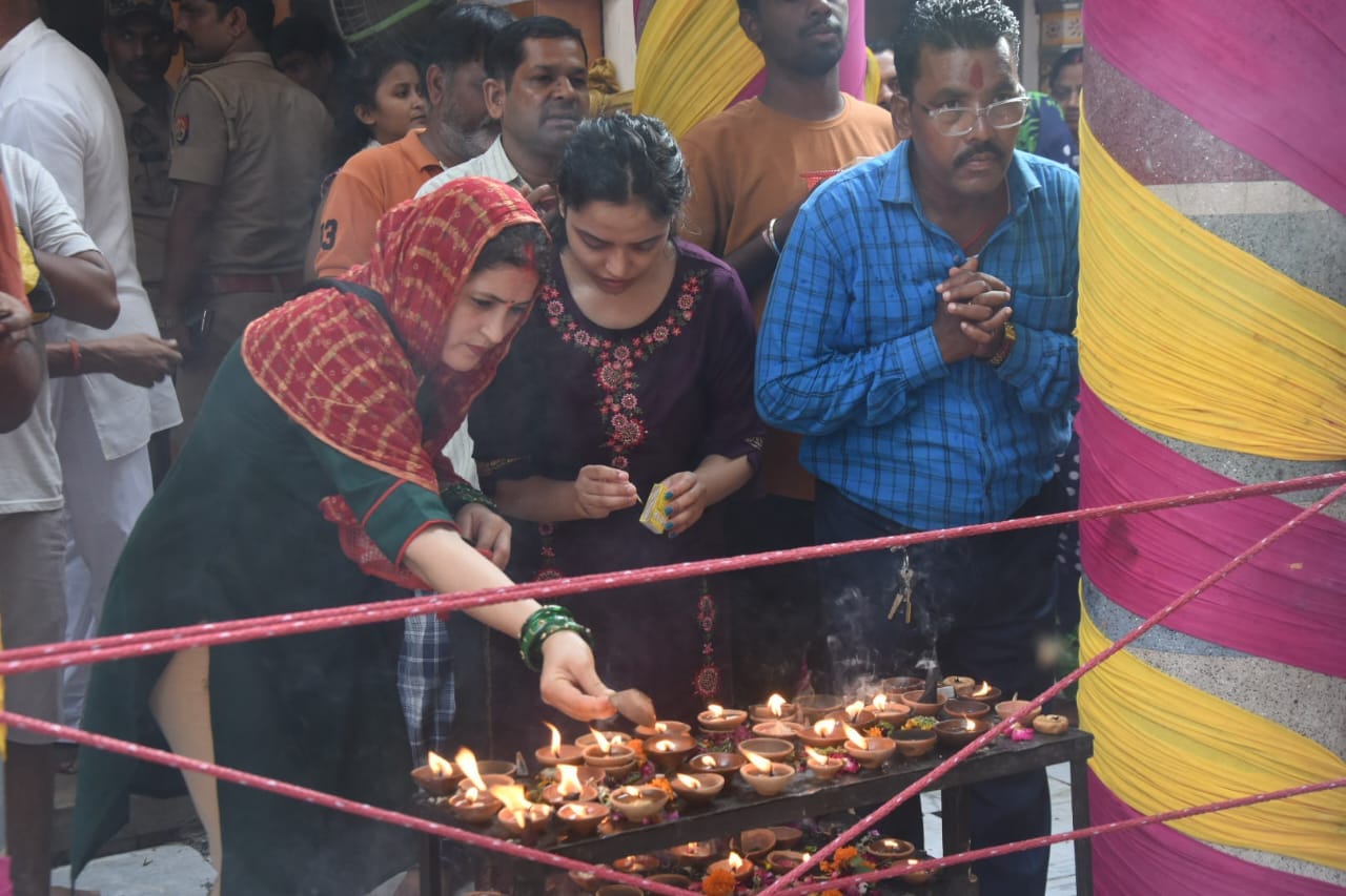 sawan somvar shiv mandir pics