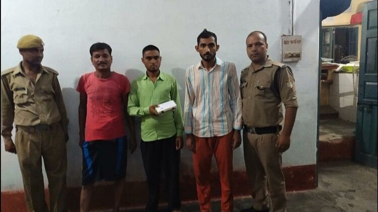 Rudrapur: पोस्टमार्टम हाउस में जुए के धंधे का भंडाफोड़, तीन लोग गिरफ्तार, हजारों रुपये बरामद