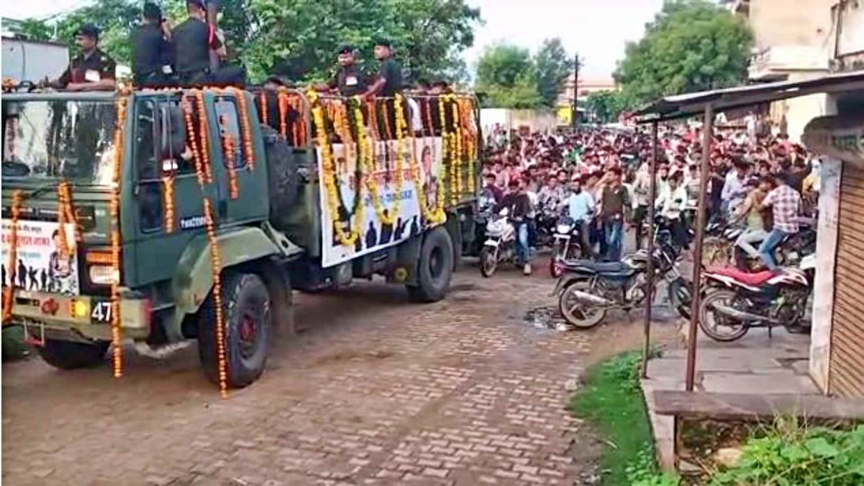 Martyr Jawan Kalu Lal Nagar given farewell with state honors in Bundi