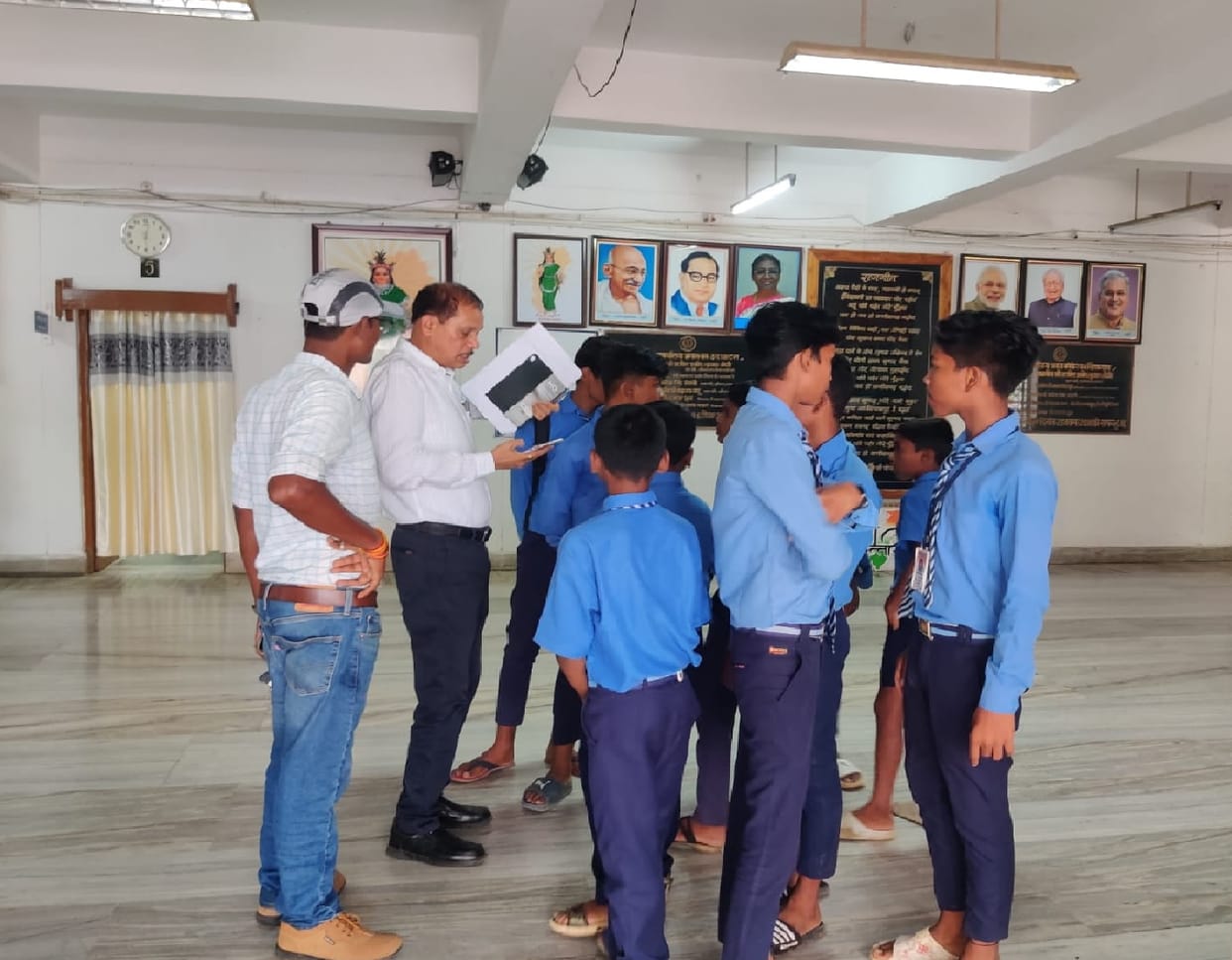 students omplained to Collectorate after distressed by hostel problems in Kanker