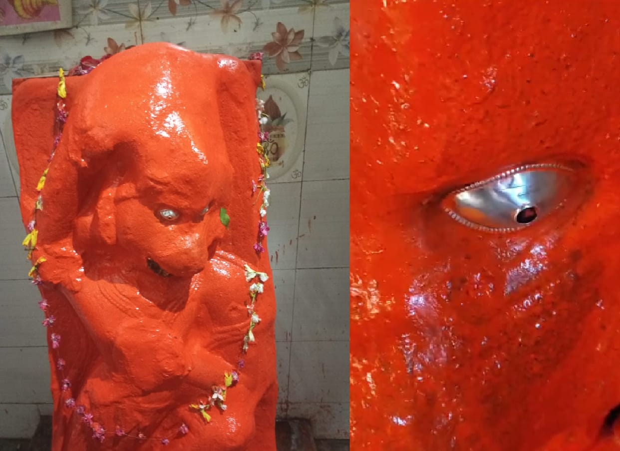Aansoo Bane Aastha, Tears dripping from Bajrambalis eyes, Mahavirs cheers with Ram Naam Kirtan