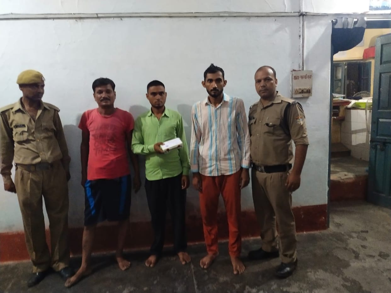 Rudrapur News Gambling business busted in post mortem house three people arrested