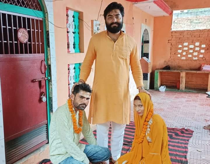 Shanum became Shalini: Muslim girl converted to hindu and married boyfriend Deepak in the temple in Shamli