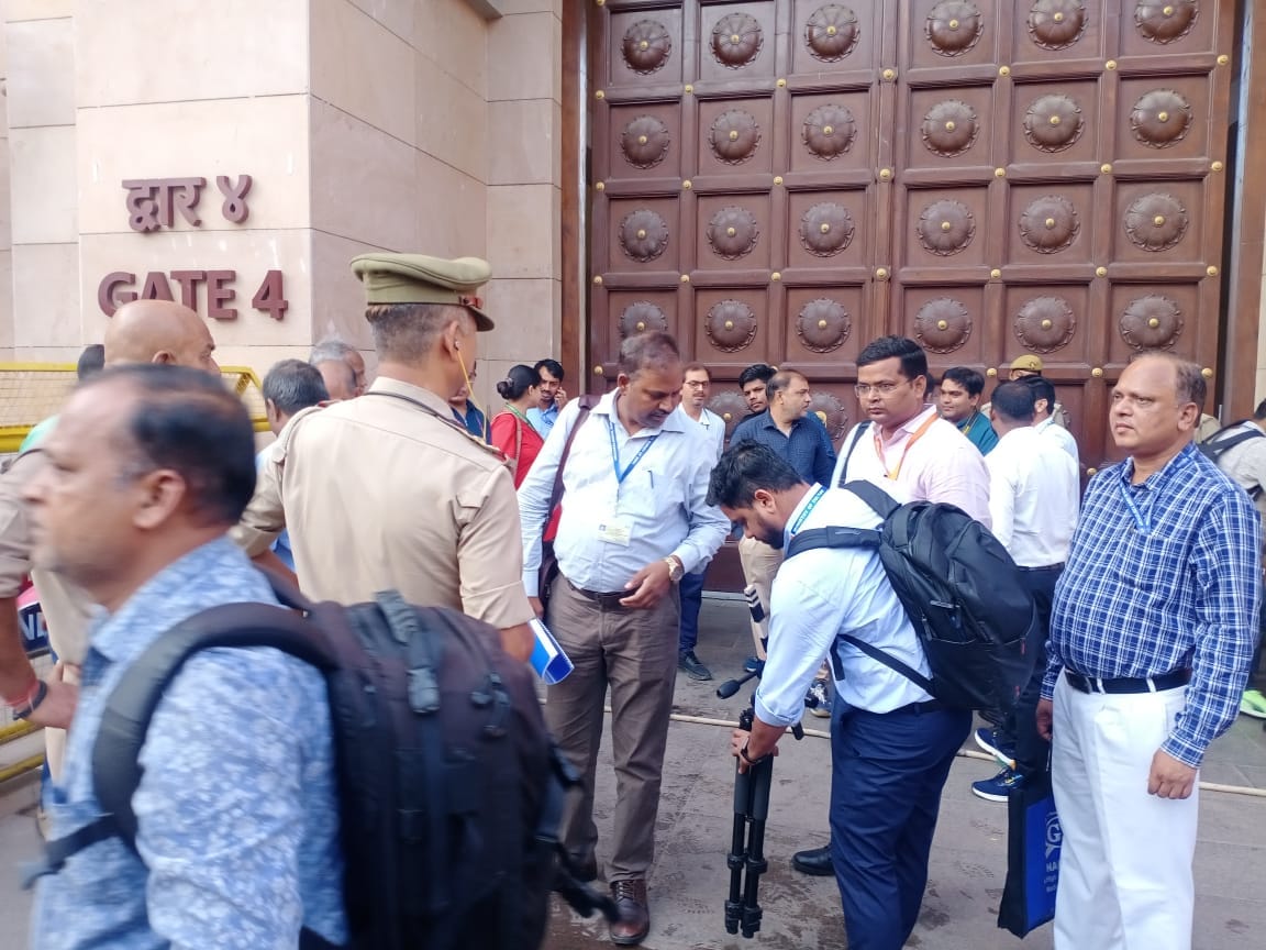 What happened during the survey Team arrived with spade-shovel-broom with state-of-the-art equipment, people