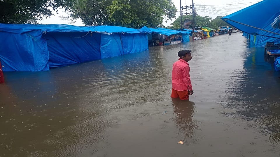 Heavy rain for four hours in Lakhimpur Kheri