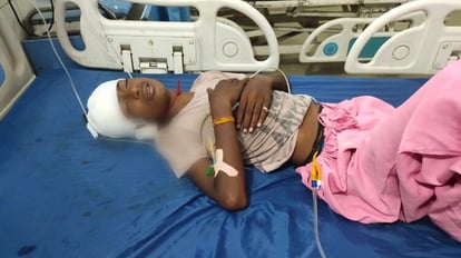 Bihar Road Accident: कोचिंग जा रहे छात्र को बस ने रौंदा; नाजुक स्थिति में अस्पताल में भर्ती Bus ran over a student going to coaching in Motihari; hospitalized in critical condition