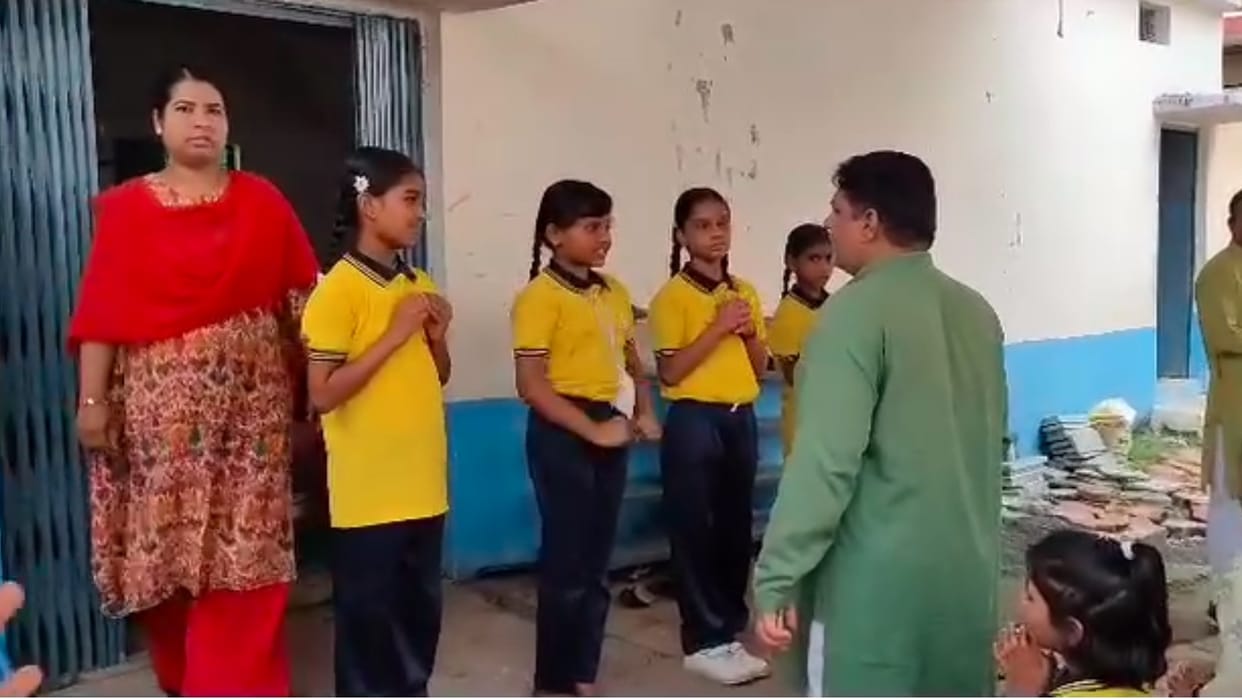 Rajgarh: Principal stopped children from reciting Gayatri Mantra in CM Rise School