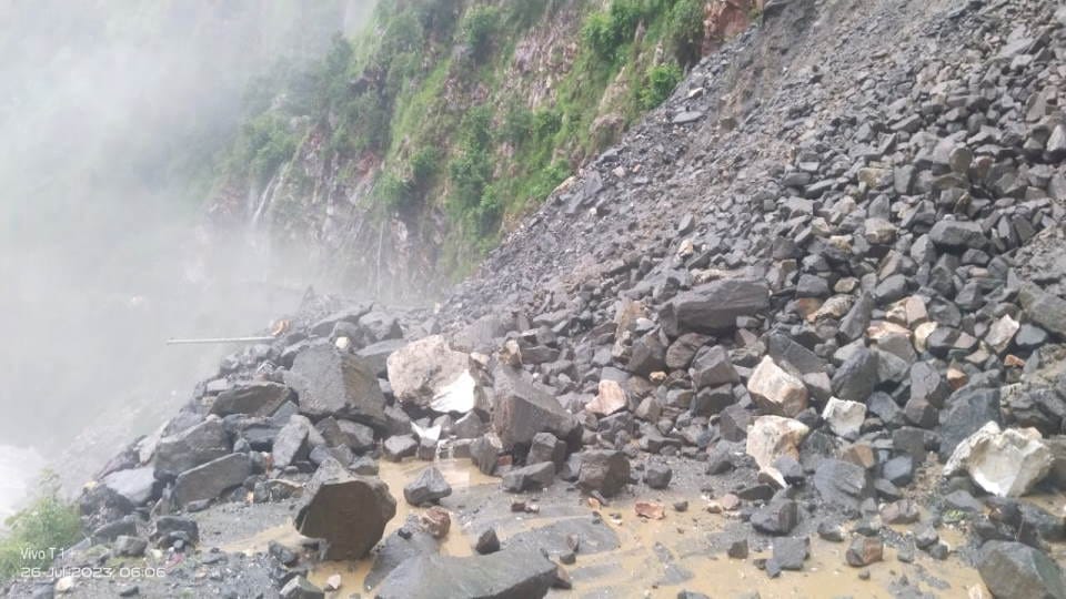 Manipur: Landslide blocks Imphal-Silchar road, over 500 trucks carrying goods stranded