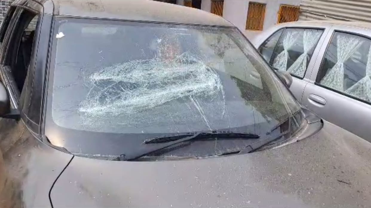 Rajasthan News: Masked men surrounded and fired at a young man in Dholpur, somehow saved his life
