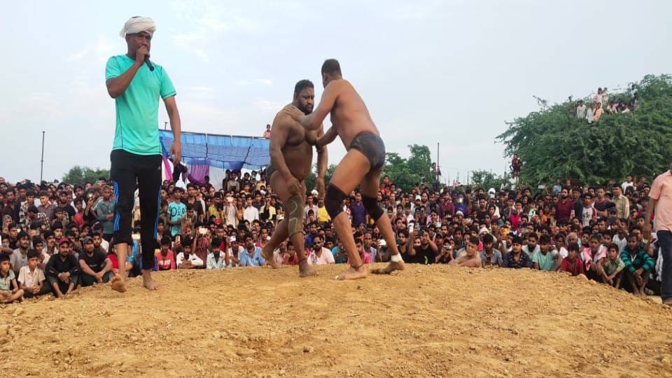 Five day Dangal Mela ends with equal match in Etah