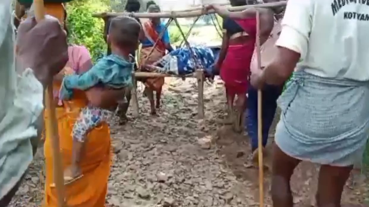 Shahdol: Turri-Dalan people took the delivery victim from the cot to the hospital child was born on the way