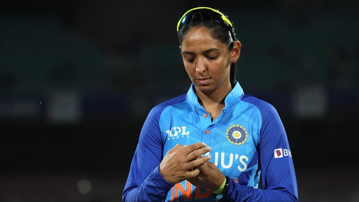 Shahid Afridi criticized Harmanpreet Kaur expressed his disappointment over indian captain behaviour