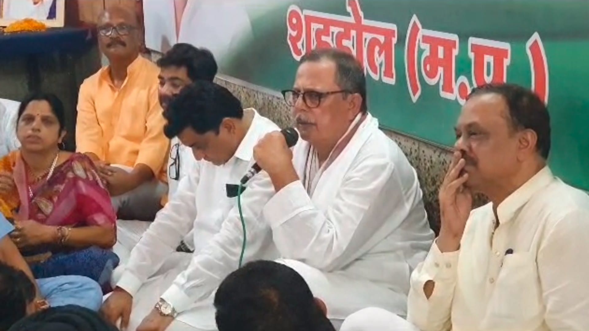 अजय सिंह राहुल।