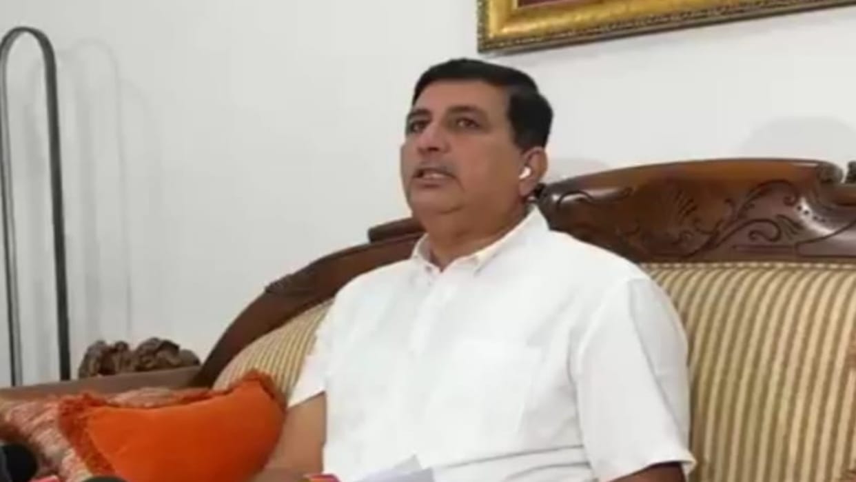 Rajasthan Politics MLA Harish Chowdhary questioned MP Hanuman Beniwal on gravel issue