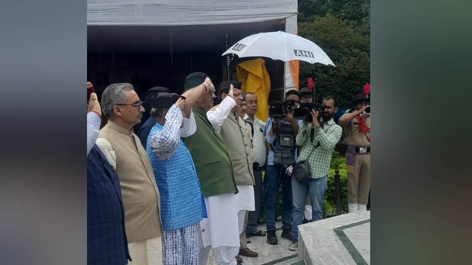 Kargil Vijay Diwas 2023 Uttarakhand CM Pushkar Singh Dhami and Governor Gurmeet Singh paid tribute to martyrs