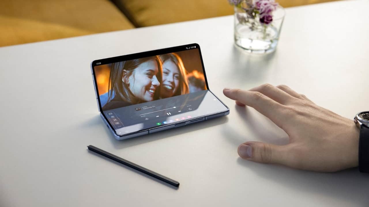 TOP 5 premium Flagship smartphone to buy in India in October 2023 see list