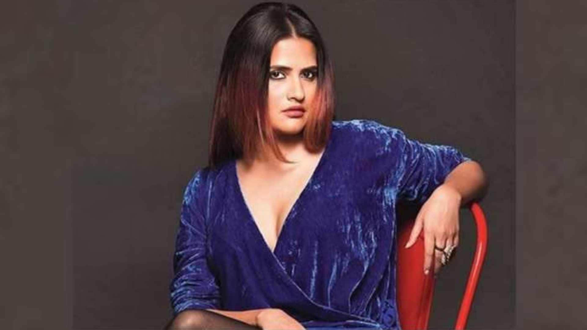 Sona Mohapatra expressed disappointment At Margot Robbie Barbie share opinion on twitter
