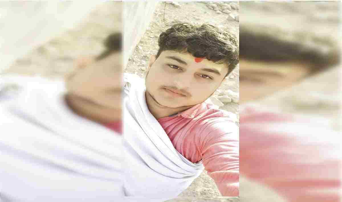 Marriage lawn owner son died due to electrocution in varanasi during collecting electric wire