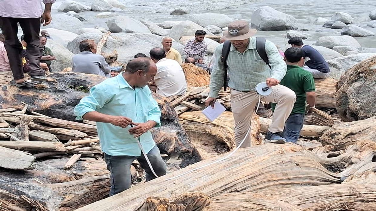 2870 sleepers washed away in floods, 722 cubic meters of balan seized, drones will now be monitored in forests