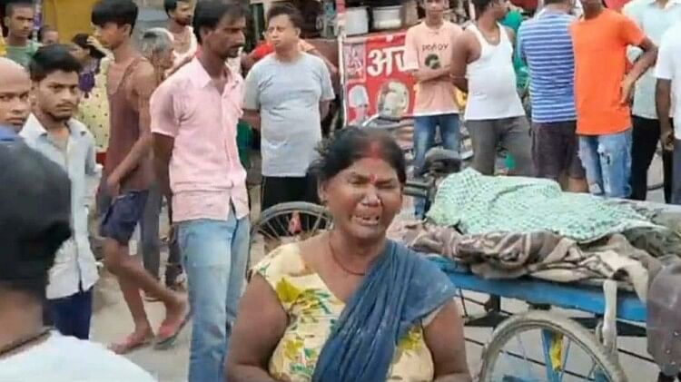 Bihar News: नर्स क्वार्टर के पास मिली युवक की लाश, मां ने कहा- गांजा बेचने से मना किया था, तस्करों ने मार डाला