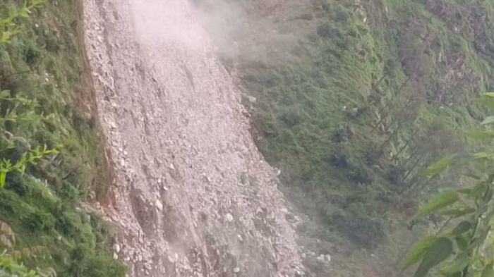 Uttarakhand Weather Buildings schools colleges in danger due to incessant rains Yamunotri Highway Opened