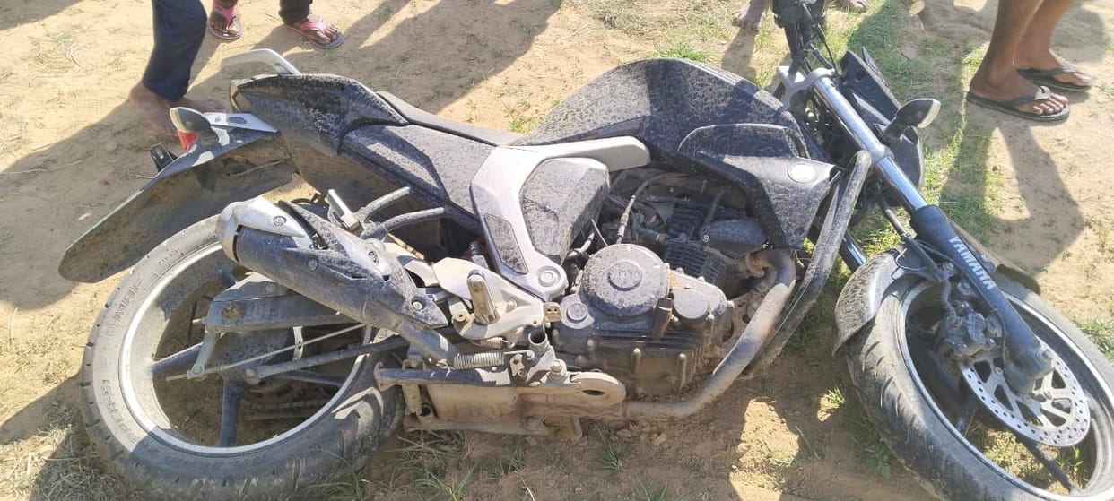 Shahdol: High speed bike collided with a tree, the young man died on the spot