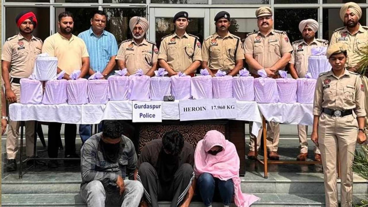 Police arrested three smugglers with 18 kg heroin in Gurdaspur