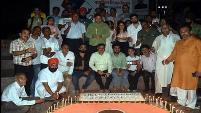 Tribute martyrs by lighting candles occasion of Kargil Vijay Diwas in Jammu