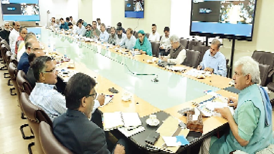 2000 Kisan Khidmat Kendras to be set up in Jammu and Kashmir: LG