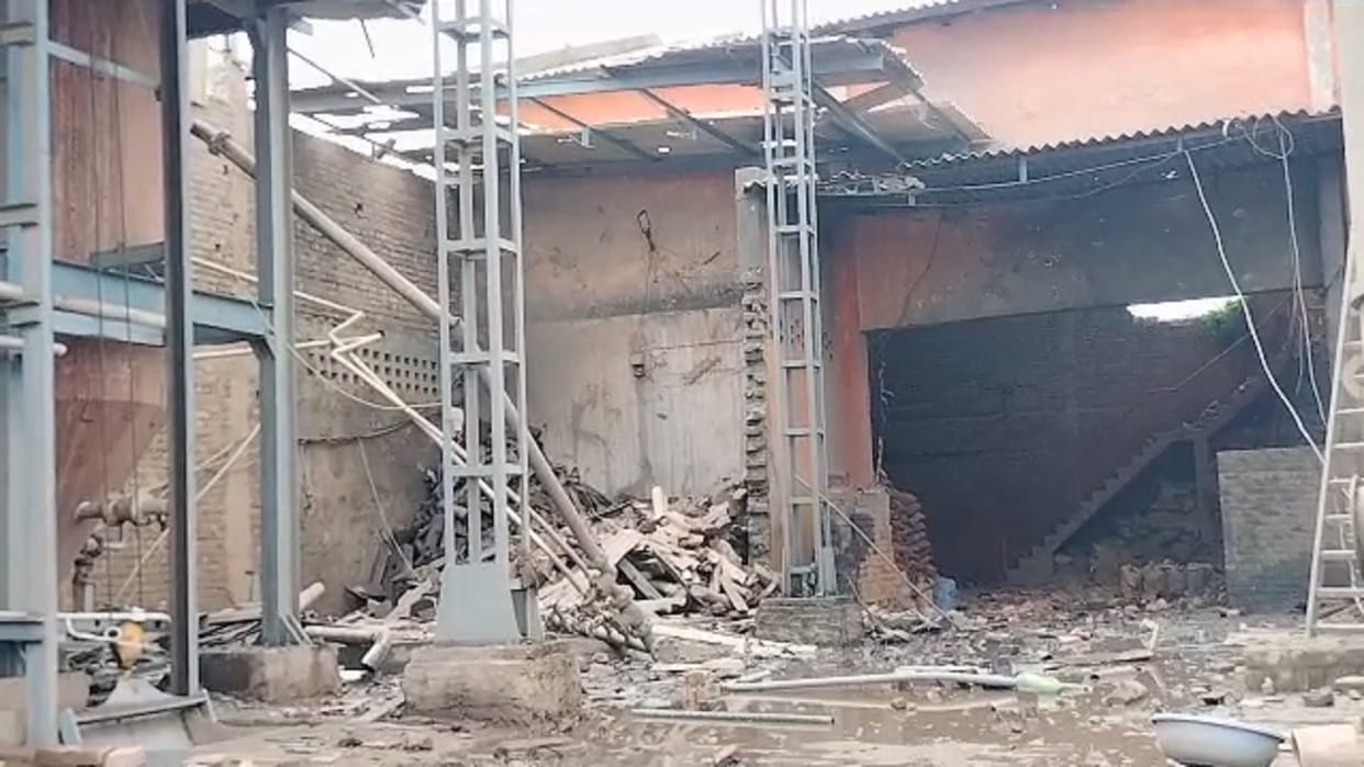 UP: Accident due to boiler explosion in factory in Muzaffarnagar, two laborers killed and one seriously injure