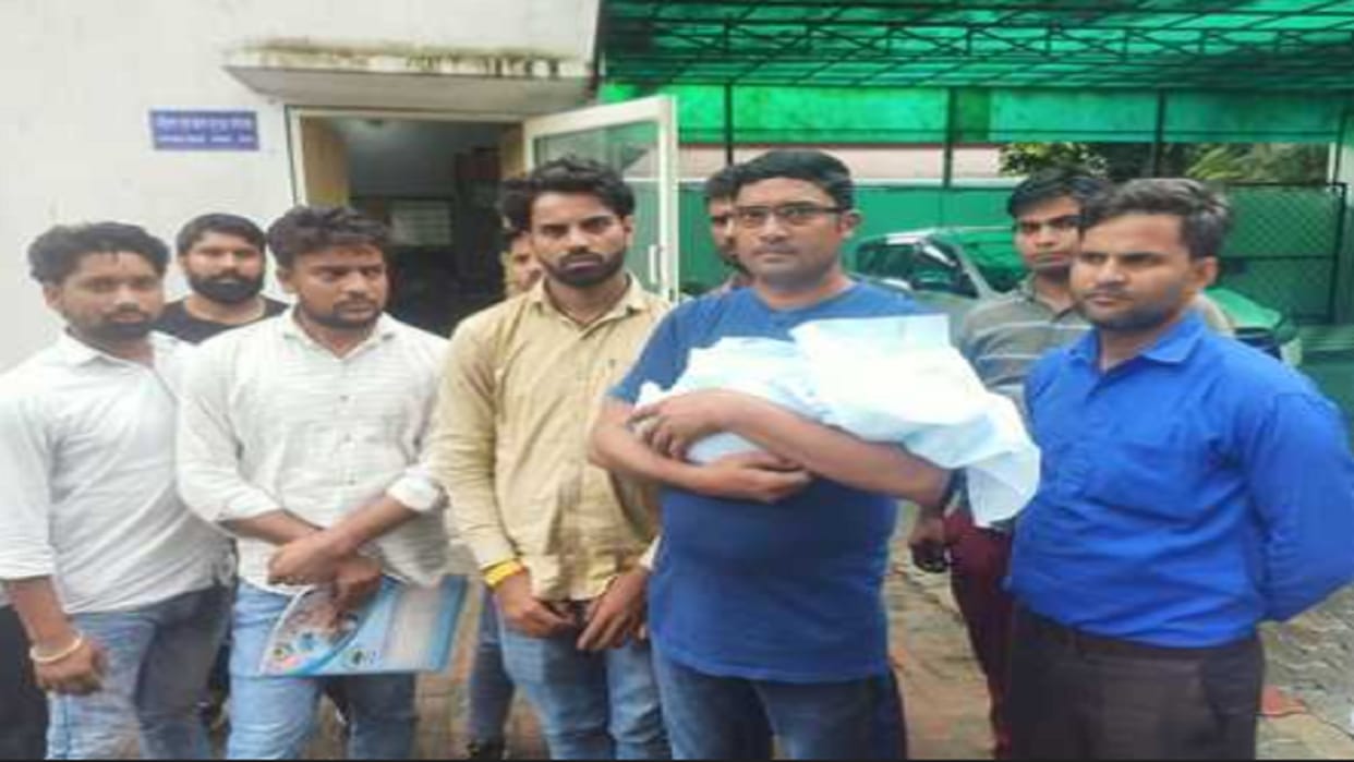 Took twelve in medical, forcibly taken to private hospital, child died