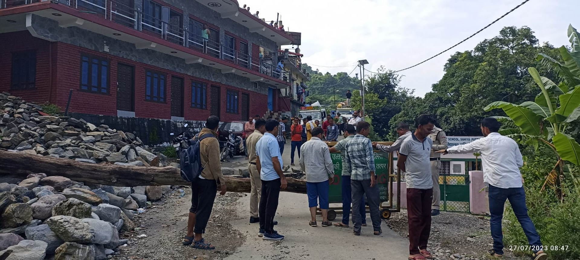 Uttarakhand Weather Buildings schools colleges in danger due to incessant rains Yamunotri Highway Opened