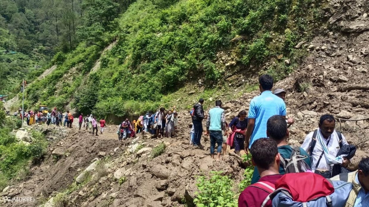 Uttarakhand Weather Buildings schools colleges in danger due to incessant rains Yamunotri Highway Opened