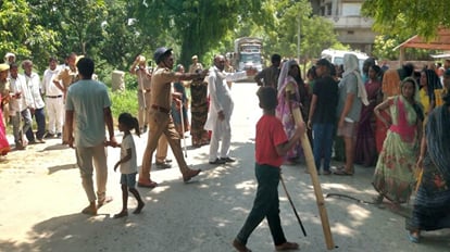 Police stopped women who going to house of accused carrying dead body of youth