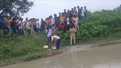 Police recovered man dead body parts from the canal in pilibhit