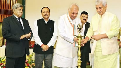 एलजी मनोज सिन्हा: जम्मू कश्मीर में हिंसा का दौर खत्म...अब भाईचारे के युग की शुरुआत LG Manoj Sinha: period violence in Jammu Kashmir is over, now era brotherhood begins