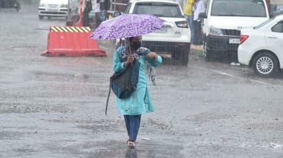 J&K Weather: प्रदेश में बारिश के चलते नदी-नाले उफान पर, रियासी में भूस्खलन, रामनगर में एक की मौत jammu kashmir Weather: River drain overflowing due to rain landslide in Reasi one killed in Ramnagar