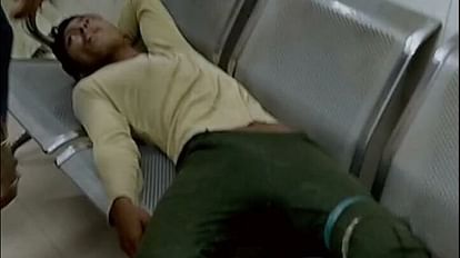 Bihar News: Cobra bit the son in Samastipur, the father caught the snake and reached the hospital, doctors