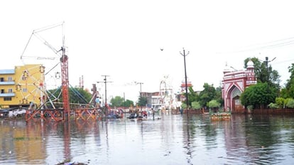 Waterlogging and dirt from rain