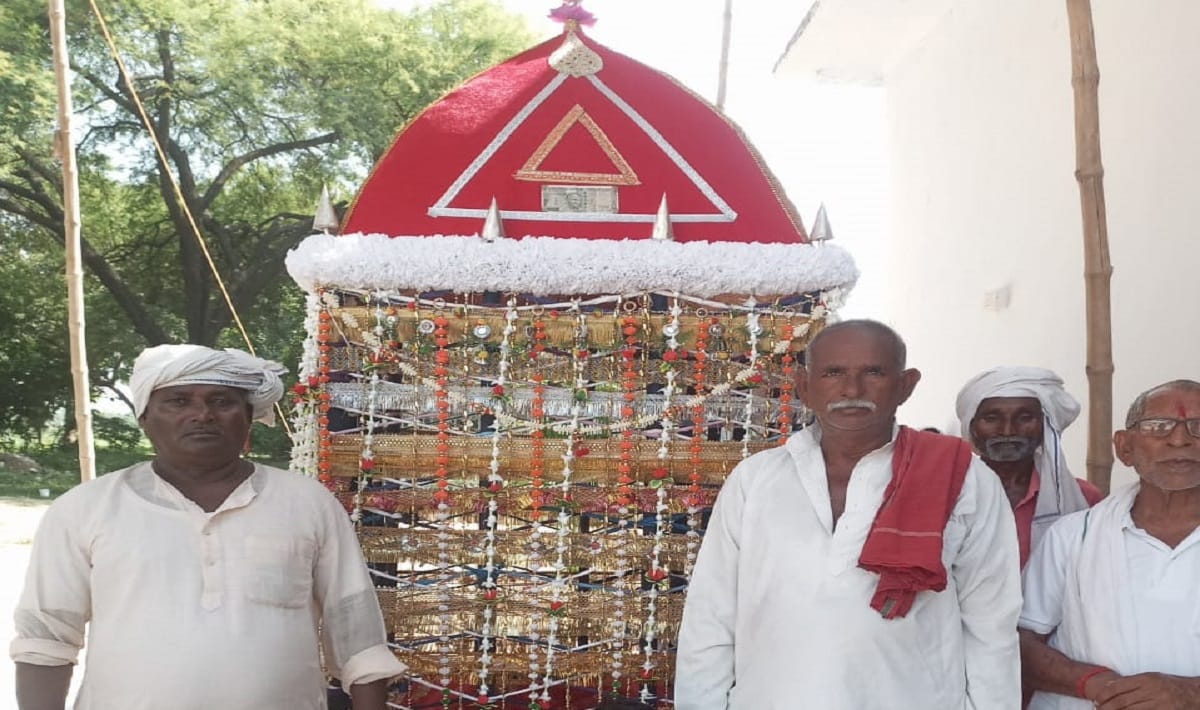 Muharram 2023 Hindus make Tazia and take out juloos old tradition in this village of Azamgarh
