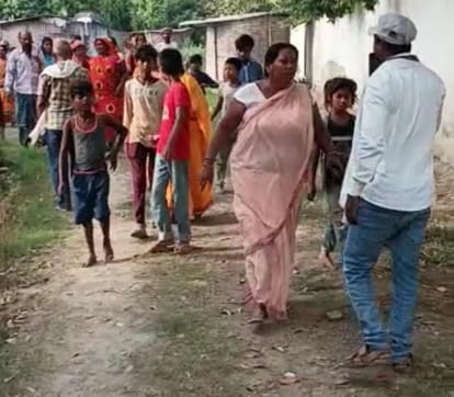 Bihar News: Dead body of girl went to bring henna from neighbor's house found, miscreants gang-raped.