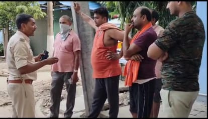Bihar News: Dead body of girl went to bring henna from neighbor's house found, miscreants gang-raped.