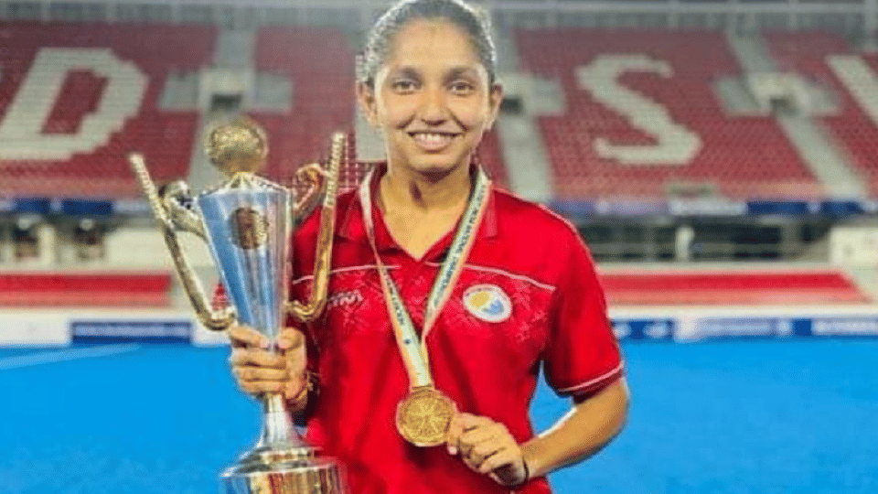 Jhansi daughter Jyoti will show hockey skills in Germany