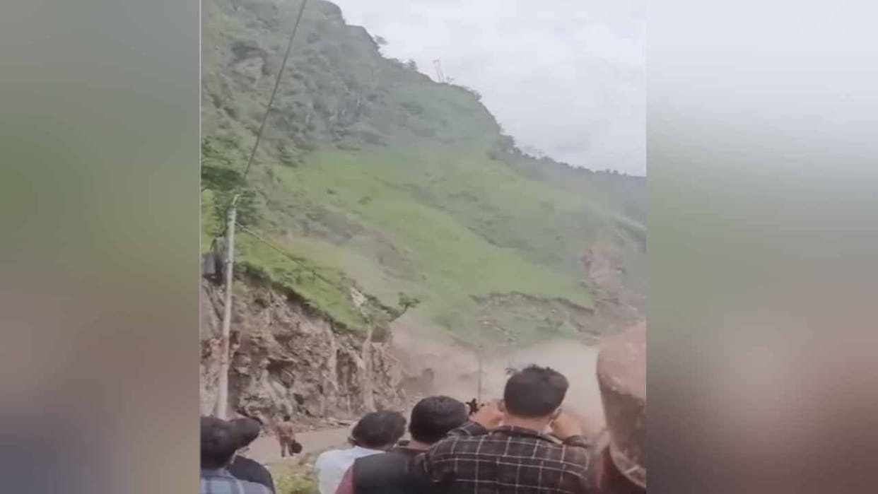 Landslide near Brauni Khad and Jeori in Rampur