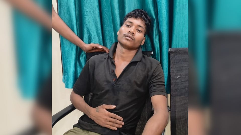 Police caught the undertrial prisoner who absconded while going from court to jail