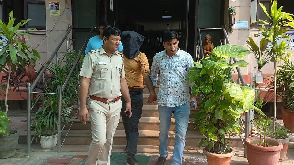 Girl Killed in Delhi: Girl Murdered In Delhi's Malviya Nagar Area News in Hindi