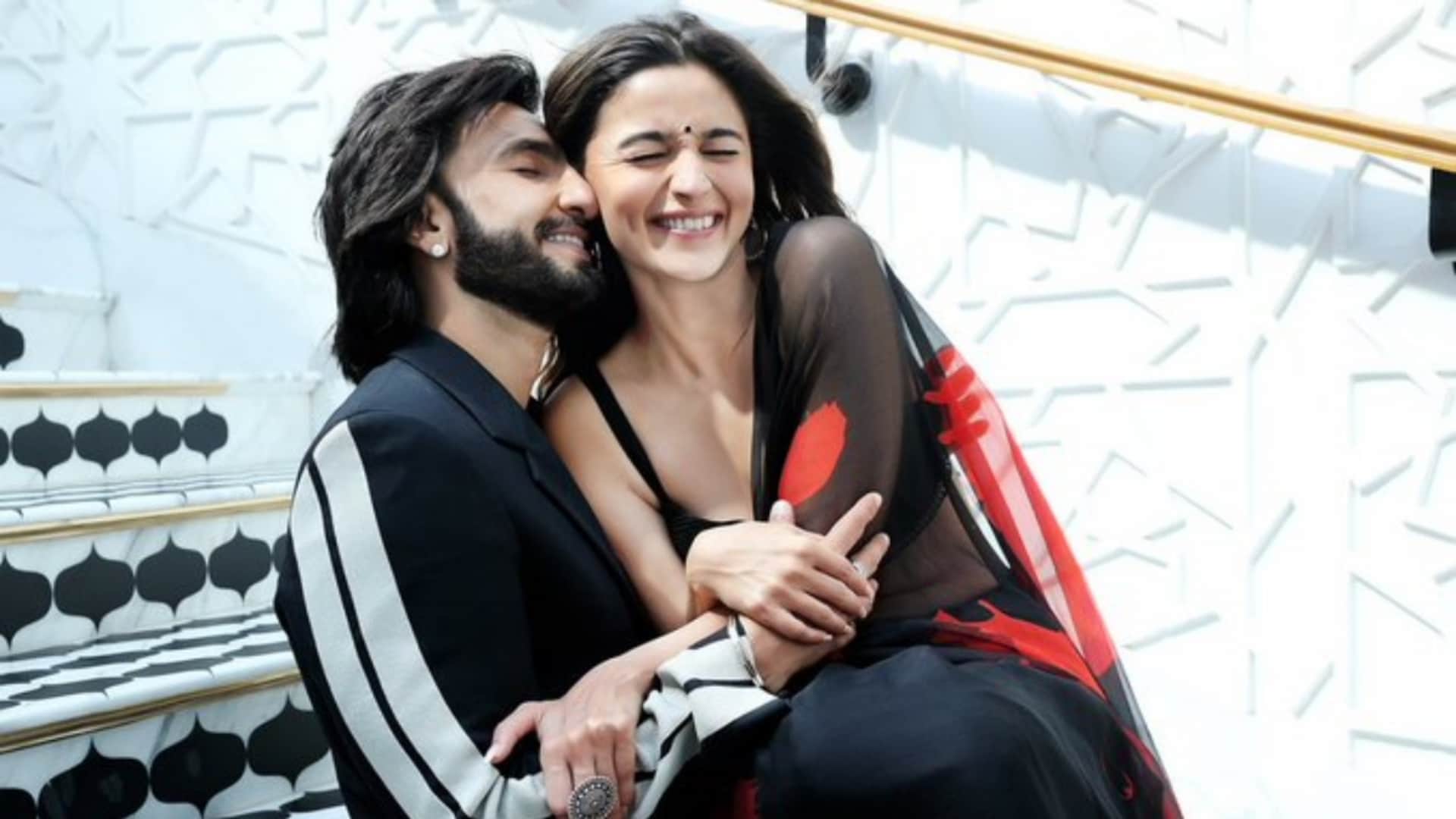 Rocky Aur Rani Ki Prem Kahani 7 Days Box Office Collection vs 83 Box Office First week Collection analysis
